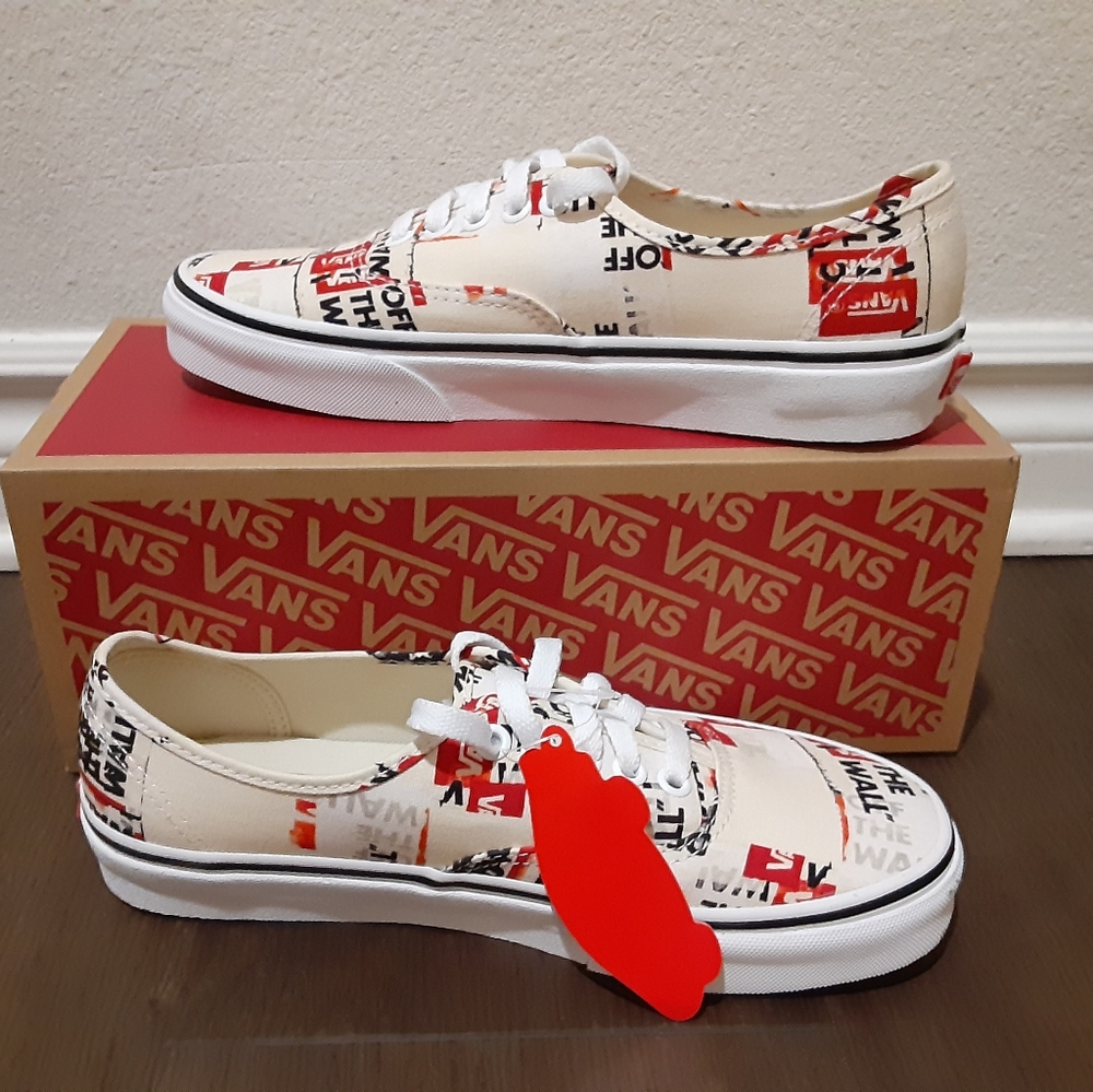 Vans - Picture 1 of 4